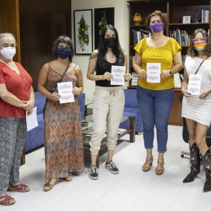 La Diputación de Castellón edita ‘Vaginalia’, una guía de Castelló LGTBI para ayudar a las jóvenes al mejor conocimiento de los genitales femeninos