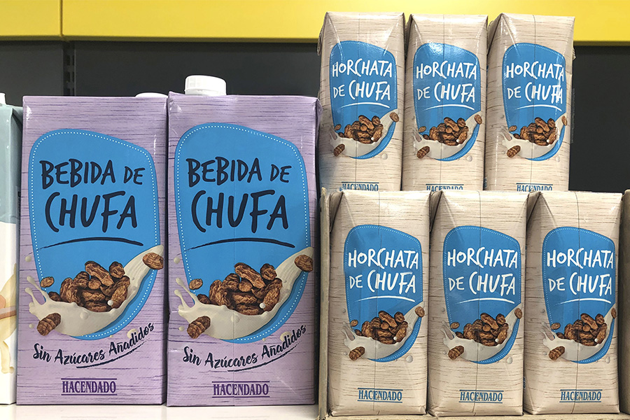 Horchata y Bebida de chufa en el lineal de Mercadona