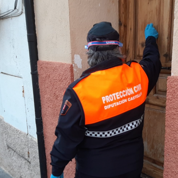 Diputación y Ayuntamiento de Morella acuerdan que Protección Civil lleve la compra y las medicinas a mayores y pacientes que deban estar en aislamiento