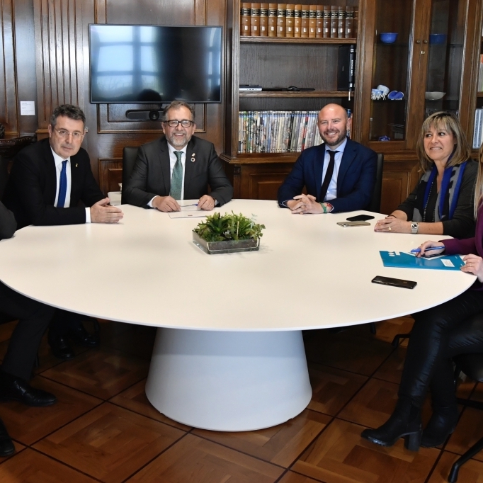 Las diputaciones de Castelló, València, Tarragona, Barcelona, Lleida y Girona se reúnen para reclamar el impulso del Corredor del Mediterráneo
