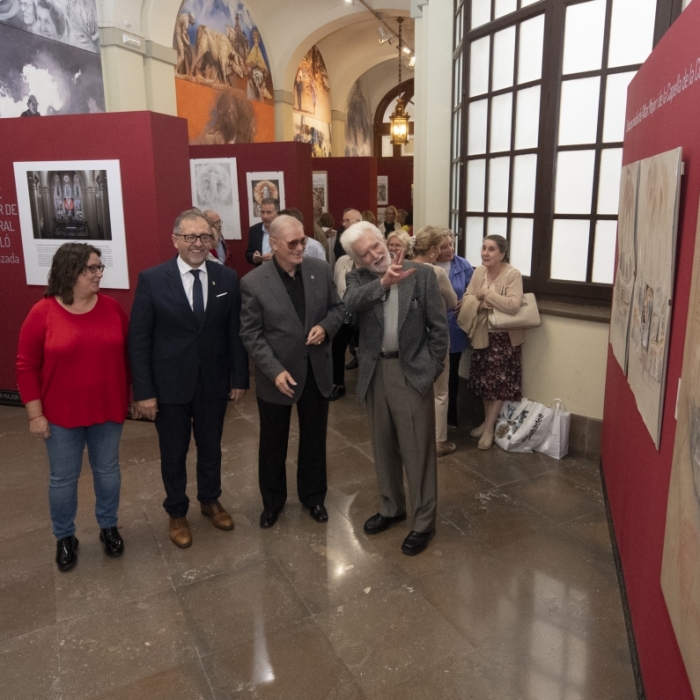 Abre en la Diputación la exposición que retrata la creación del altar de la concatedral de Castelló