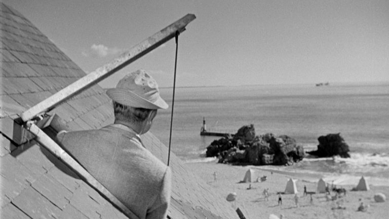 Cultura presenta en la Filmoteca d’Estiu la comèdia clàssica ‘Las vacaciones del señor Hulot’ (1953) de Jacques Tati