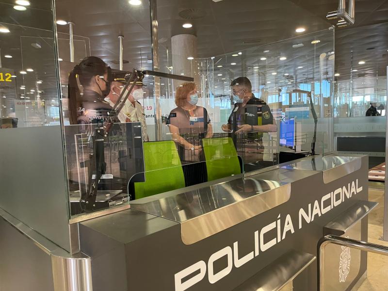 El aeropuerto de València dispondrá de hasta 30 equipos de sistema automático de control fronterizo 