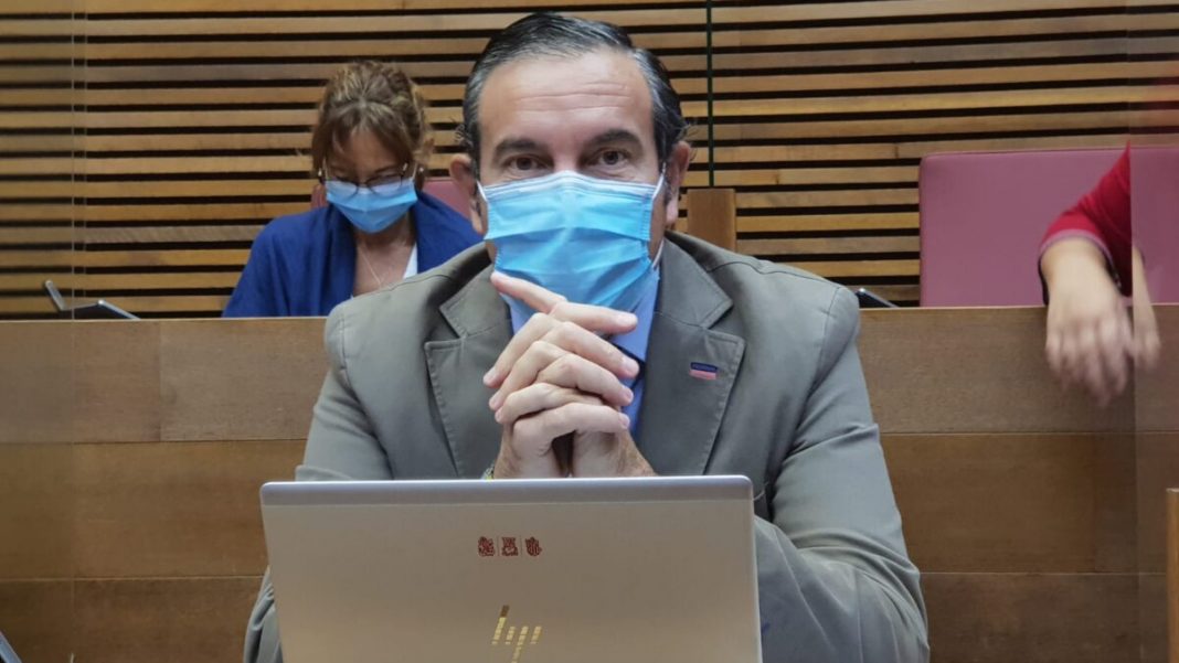 Pastor: “Puig coloca como director médico del hospital de Alcoy a un alcalde del PSPV que reconoce su desconocimiento sobre el centro”