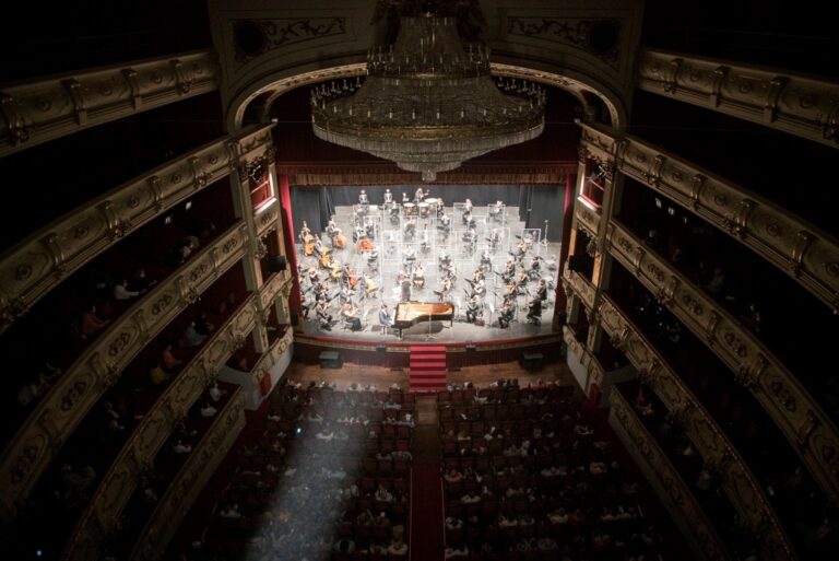 El Palau de la Música i l’Orquestra de València reten homenatge al pianista valencià Fernando Puchol
