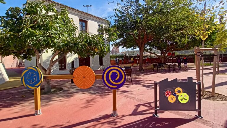 L’Ajuntament obri la nova zona de jocs inclusius i accessibles del Parc de Marxalenes