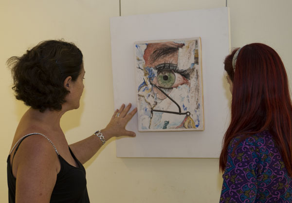 La Diputación presenta la exposición de pintura cerámica de Ara Varea, ‘Walls/Muros’ hasta el 22 de noviembre
