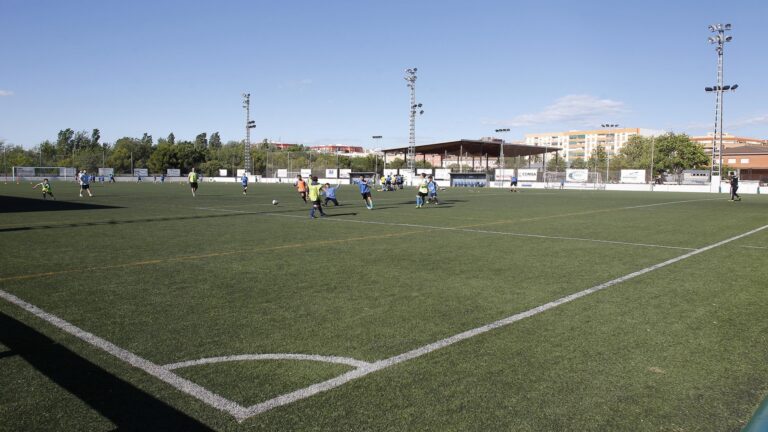 València instal·larà nova il·luminació en el camp de futbol de Sant Marcel·lí