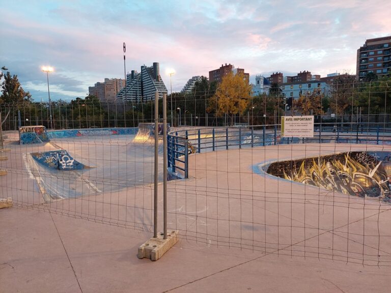L’Ajuntament repara l’Skatepark del Jardí del Túria i prepara un procés participatiu per a la seua reforma completa
