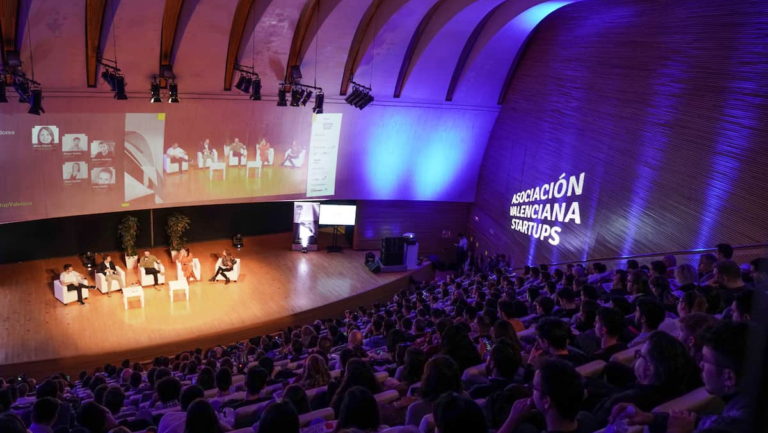València Digital Summit ofereix als emprenedors en noves tecnologies contacte amb inversors i experts