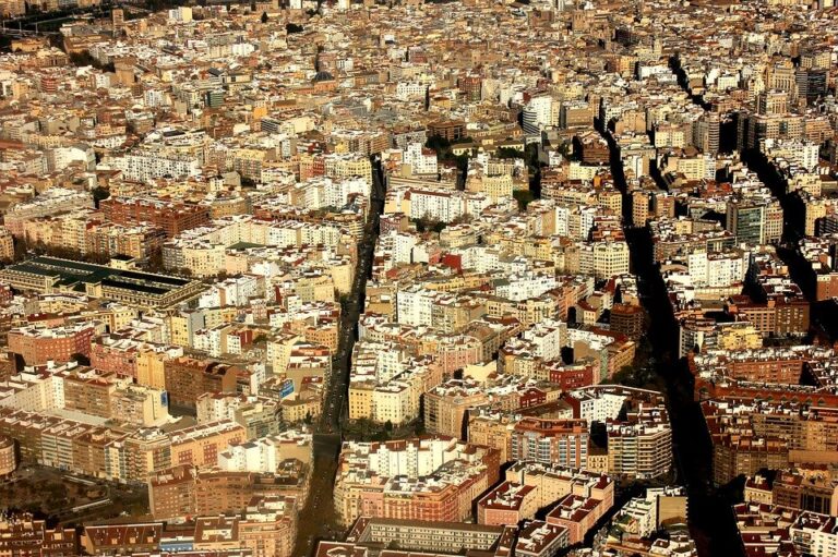 València ressalta l’oferta turística vinculada al disseny entre la premsa internacional