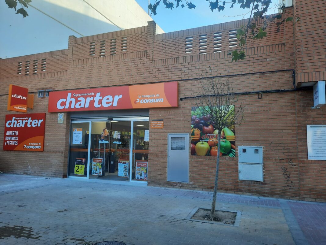 Charter inaugura dos nuevos supermercados en Almàssera (foto) y Gavà
