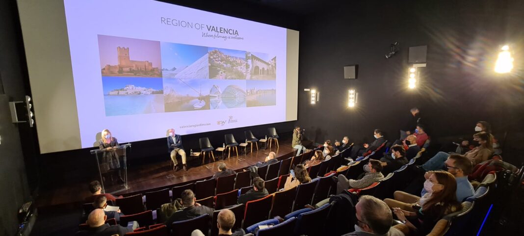 Turisme promociona la Comunitat Valenciana como plató cinematográfico en Madrid ante directores y productores del sector audiovisual
