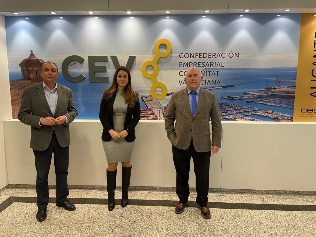 La directora general de Diálogo Social se ha reunido do con el nuevo presidente de la CEV en Alicante