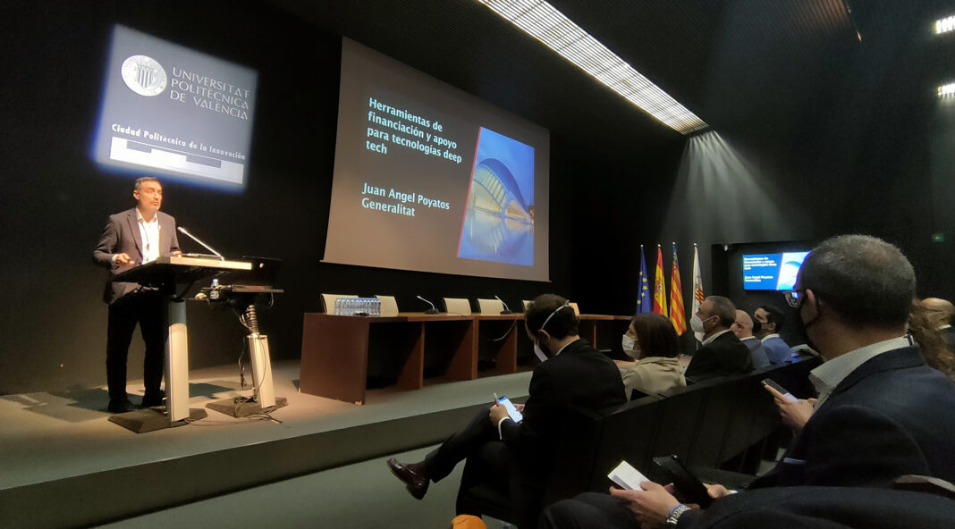Juan Angel Poyatos aboga por aprovechar los fondos europeos para impulsar la economía del futuro