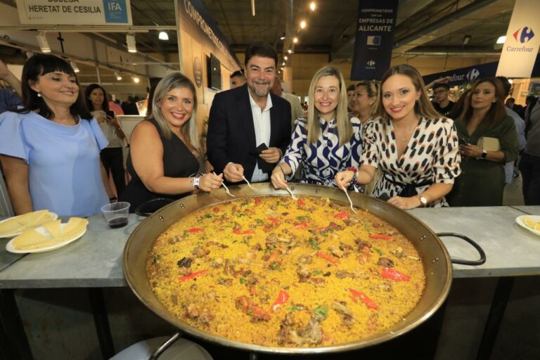Barcala elogia la excelencia de la cocina alicantina  en la Feria Alicante Gastronómica