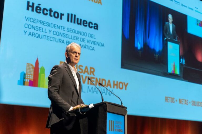Héctor Illueca: “Es necesario construir una relación distinta entre lo público y lo privado para crear una economía sostenible, equitativa y resiliente”