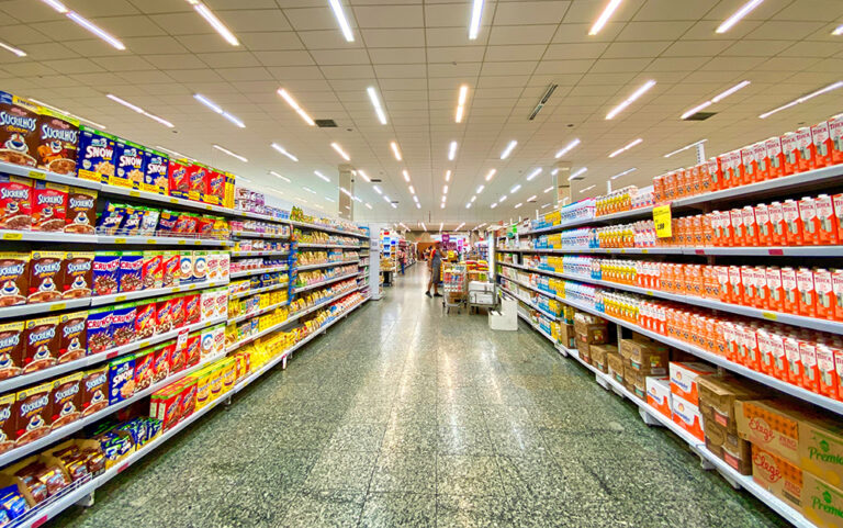 ¿Qué supermercados abren el 12 de octubre en Valencia?