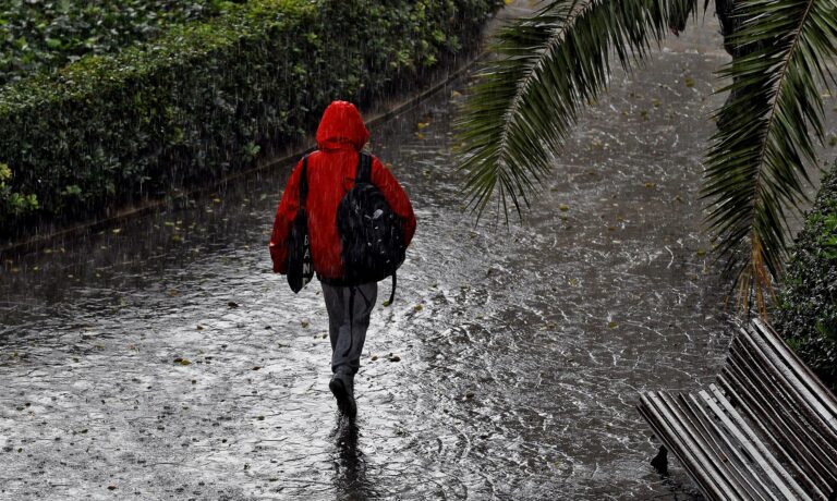 Suspendidas las clases en Alberic, Carcaixent y Algemesí por las lluvias