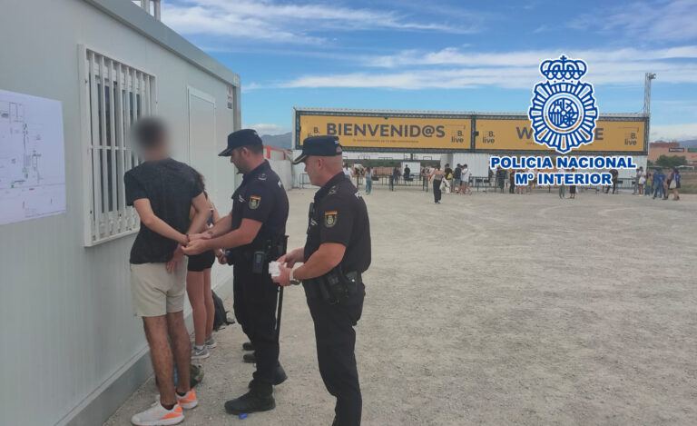 Dos detenidos por tráfico de drogas en el Festival Universitario de Paellas en Alicante