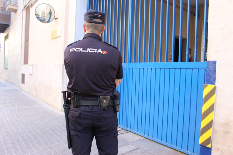 La Policía Nacional detiene a una mujer en Valencia tras intentar vender en una web una bicicleta robada