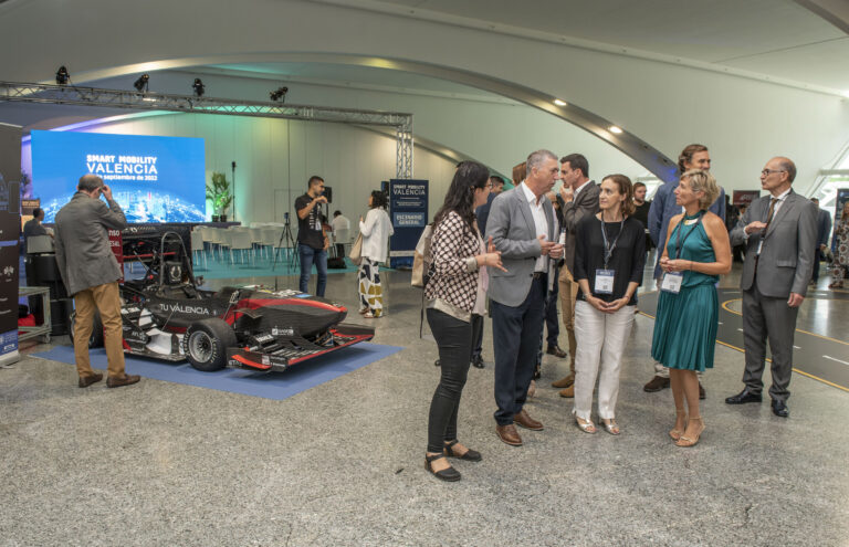 La 2ª edición del Smart Mobility Valencia reúne a cerca de un millar de personas del ámbito de la movilidad inteligente y sostenible
