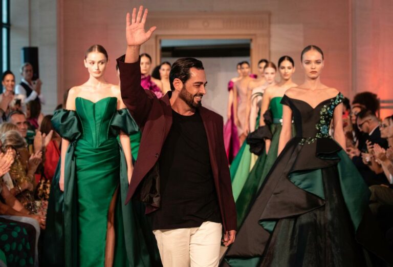 El diseñador valenciano Carlos Haro presenta su ‘costura boreal’ en la Mediterránea Fashion Week