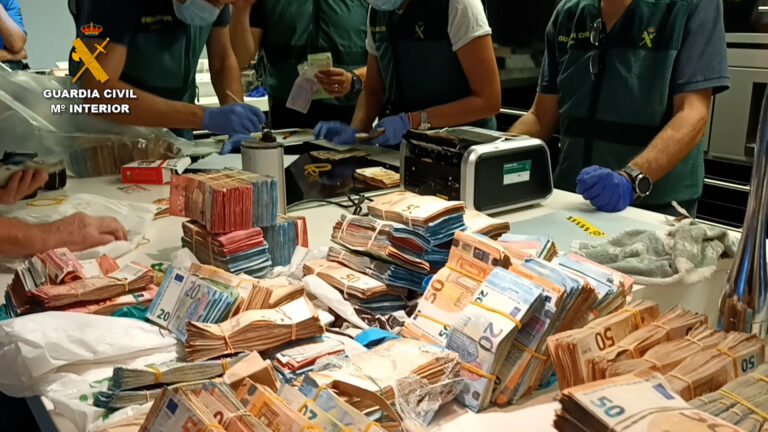 La Guardia Civil desmantela uno de los grupos más activos en el tráfico de drogas en Valencia