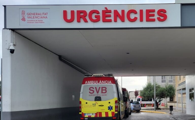 CSIF exige «medidas inmediatas» en el hospital de la Ribera ante esperas de 9 horas en Urgencias