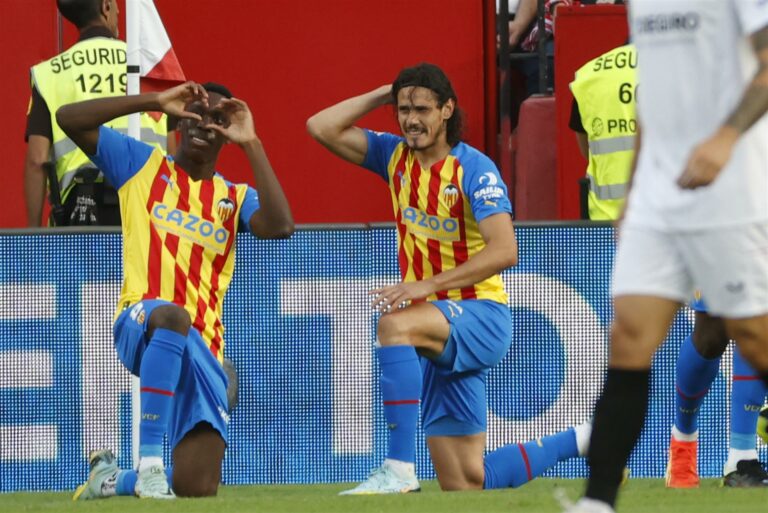 Sevilla-Valencia: Empate con un final loco en el que pudo pasar de todo (1-1)